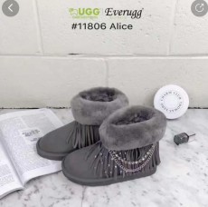 UGG 流蘇金屬鏈