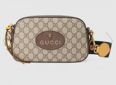 Gucci Neo Vintage GG Supreme郵差袋